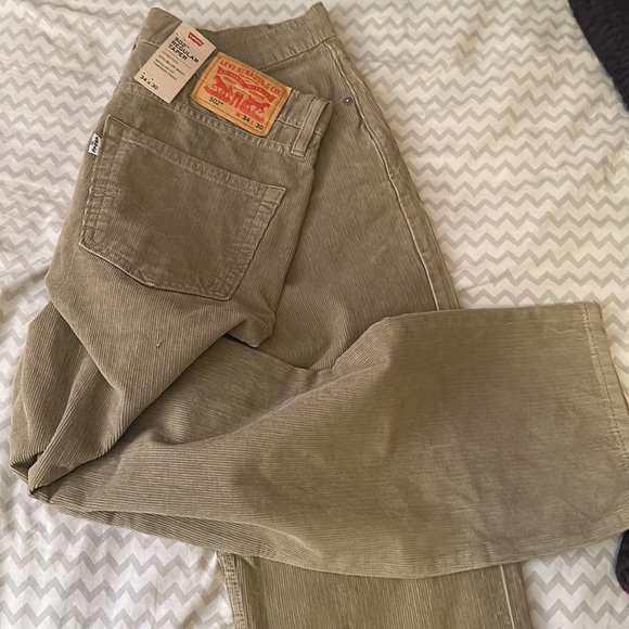 LEVIS JEANS - Picture 3 of 3